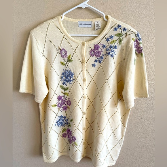 Alfred Dunner Cream Button Front‎ Cardigan w/ Purple & Blue Floral Design Large - Picture 1 of 5